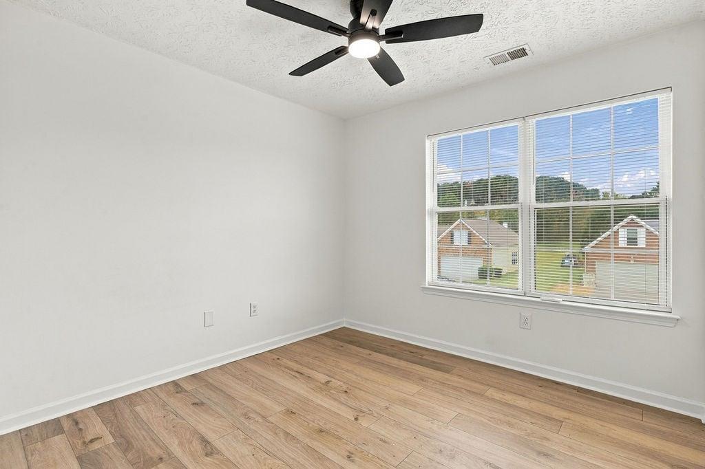 13 Equestrian Way Ne Property Photo 18