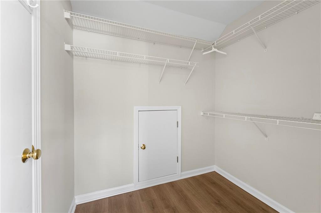 312 Pinehurst Way Property Photo 23
