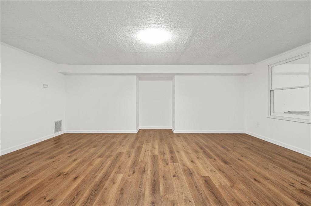 110 Glen Eagle Way Property Photo 12