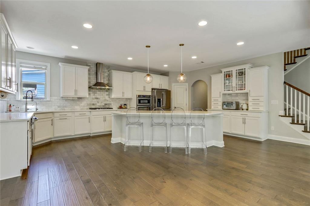 516 Flyingbolt Run Property Photo 8