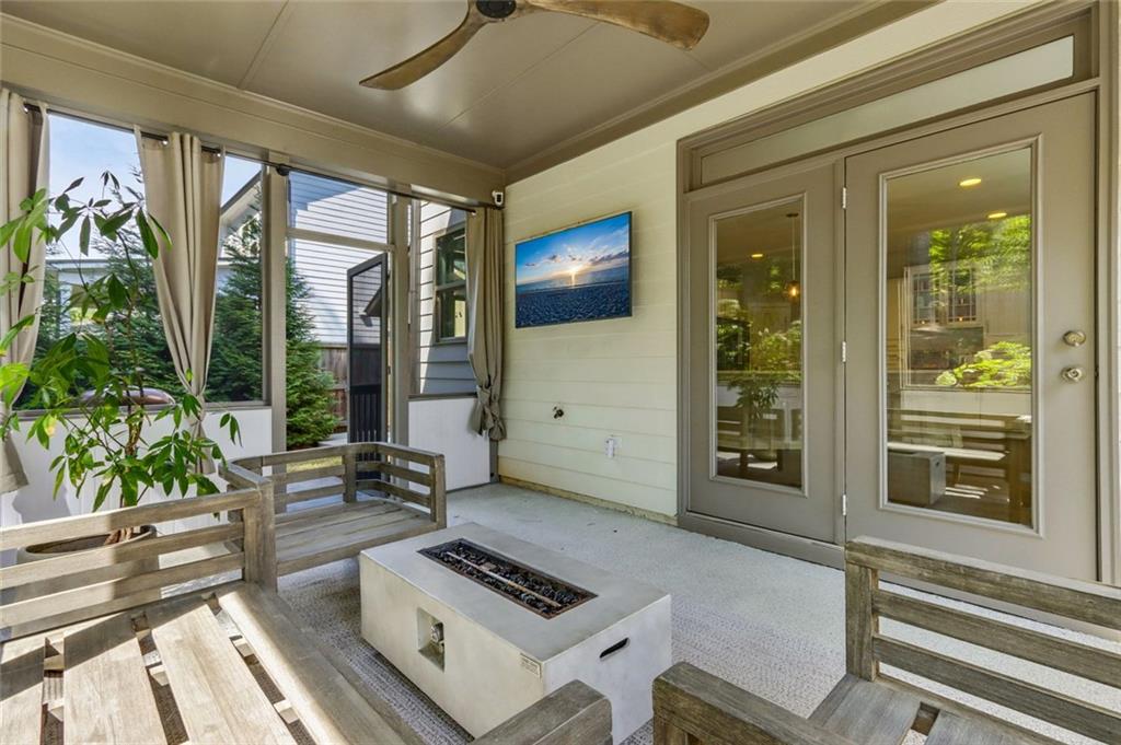 516 Flyingbolt Run Property Photo 12