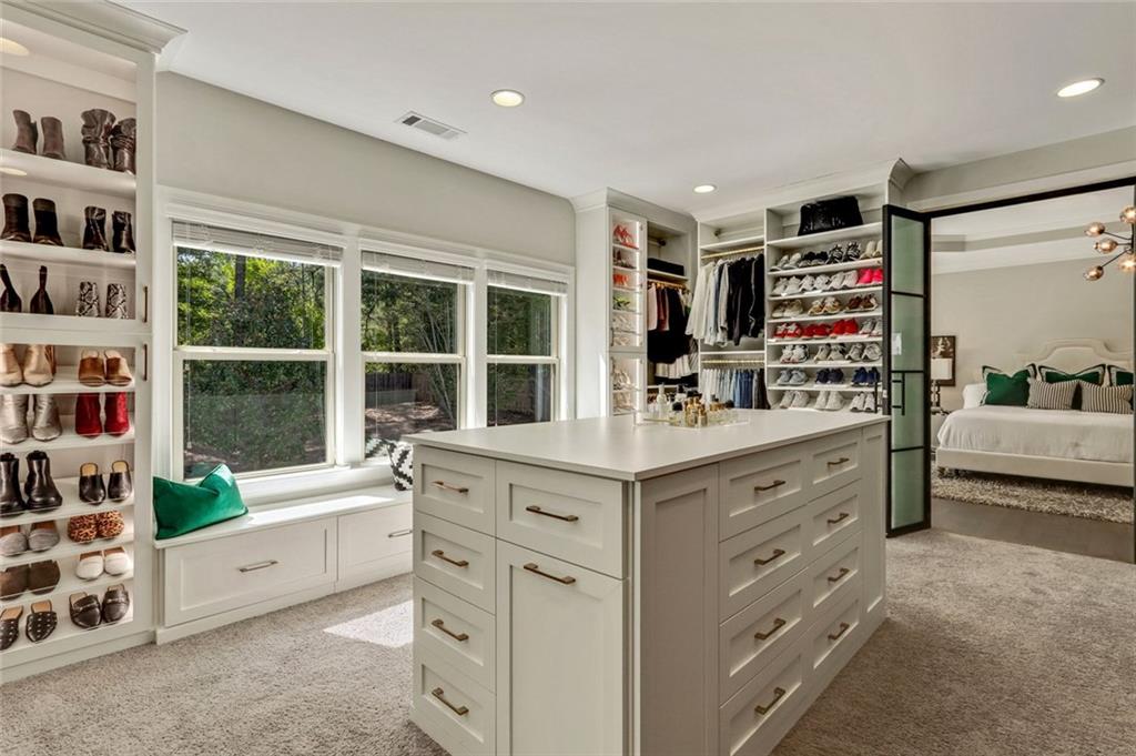 516 Flyingbolt Run Property Photo 16