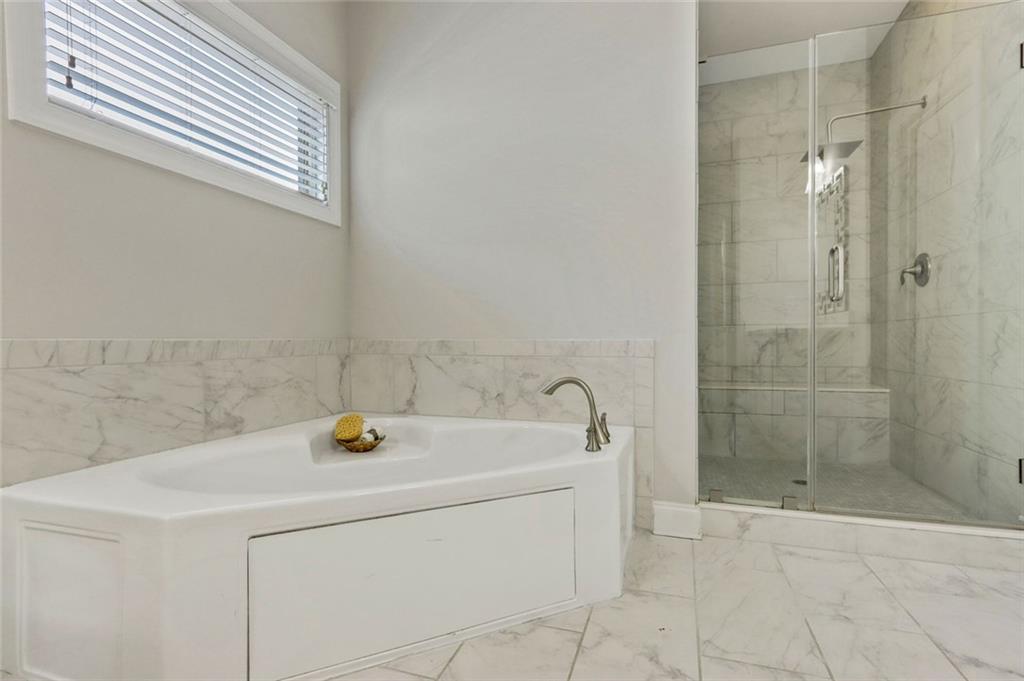 516 Flyingbolt Run Property Photo 24