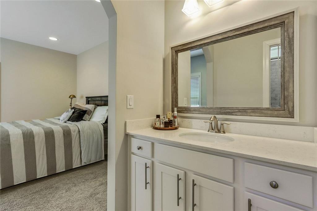 516 Flyingbolt Run Property Photo 26