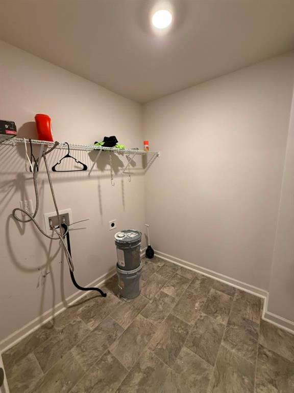 7481 Hawk Tail Way Property Photo 14