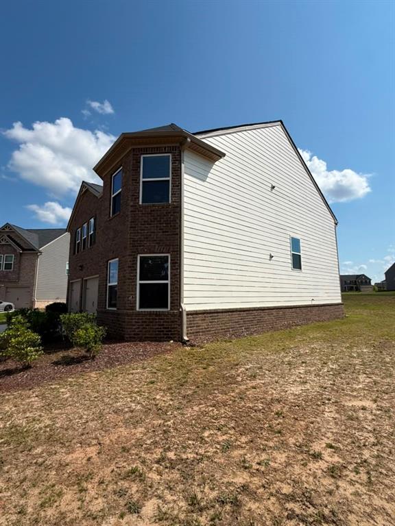 1104 Laflor Way Property Photo 2