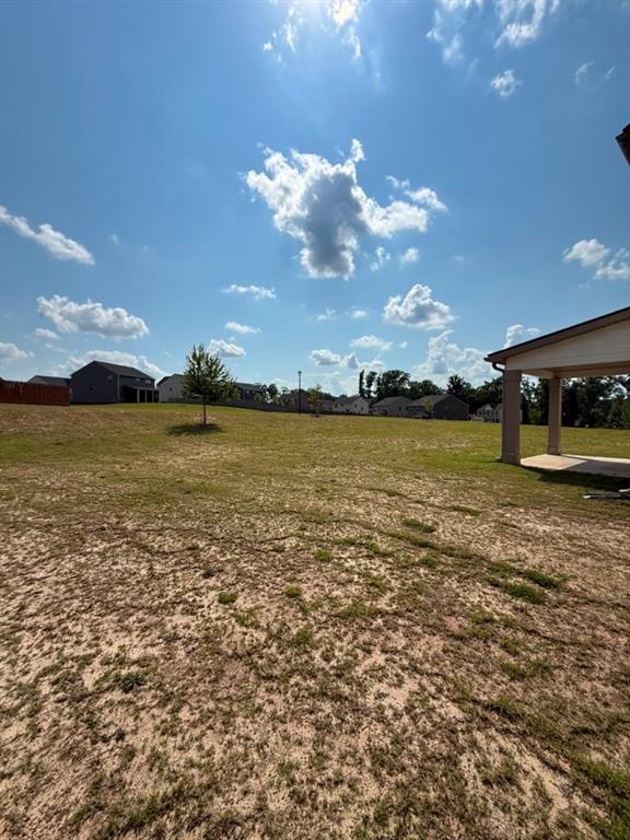 1104 Laflor Way Property Photo 14