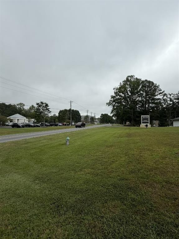 700 Breedlove Drive Unit D Property Photo 4