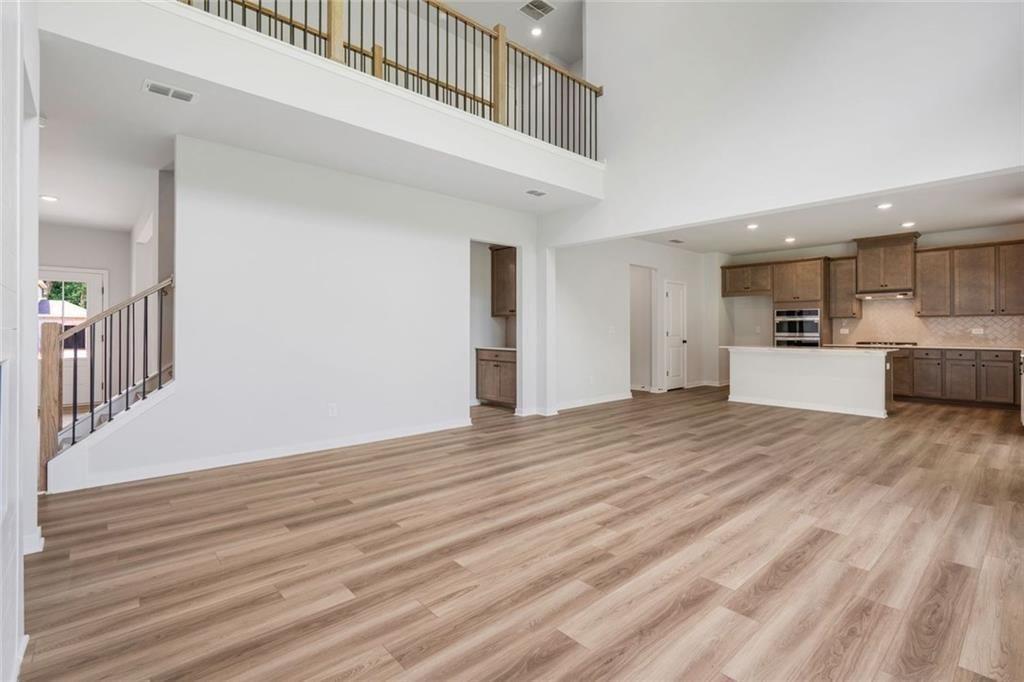 416 Amberleaf Cove Property Photo 4