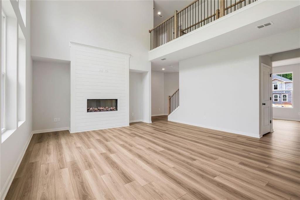 416 Amberleaf Cove Property Photo 6