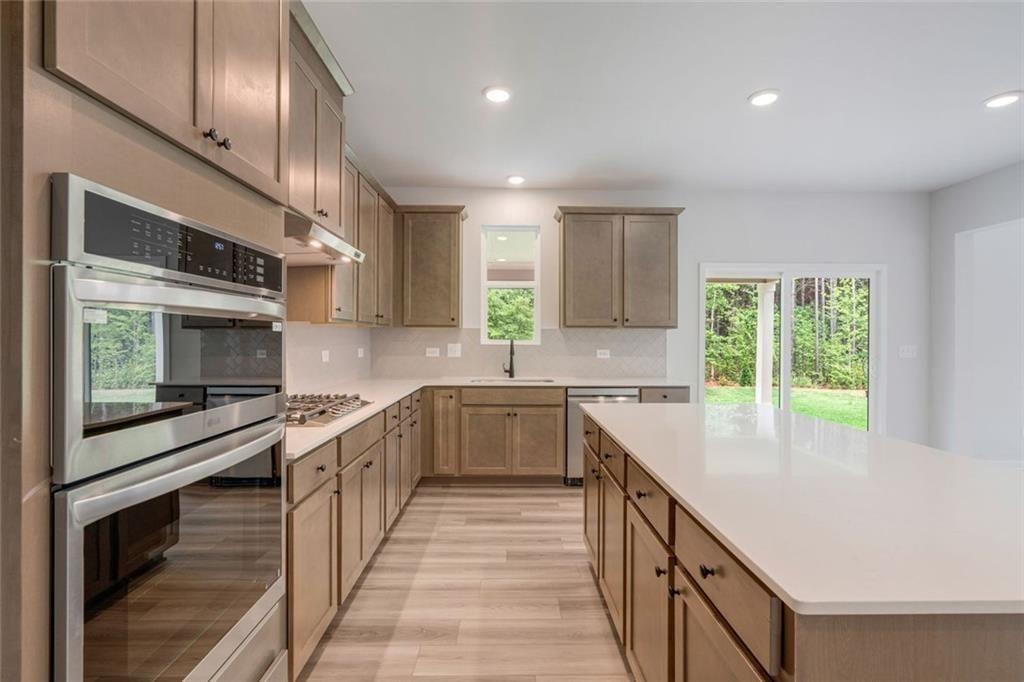 416 Amberleaf Cove Property Photo 10