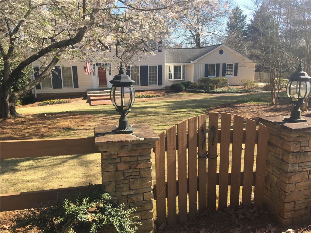 1455 Spalding Drive Property Photo 1