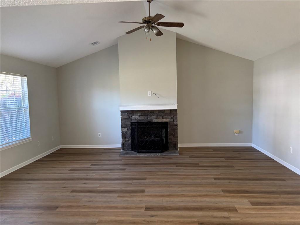 331 Wildwood Circle Se Property Photo 2