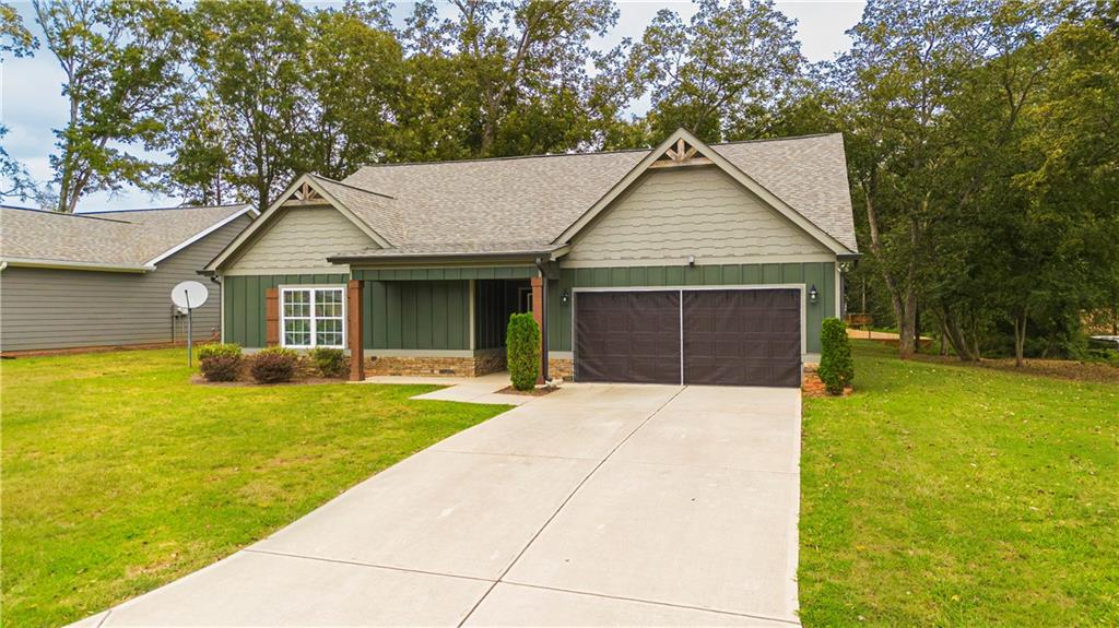 7847766 Property Photo 3
