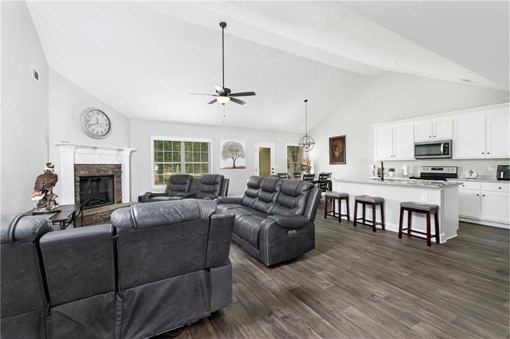 7847766 Property Photo 7