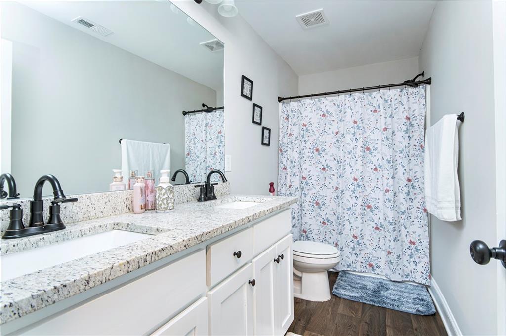7847766 Property Photo 11