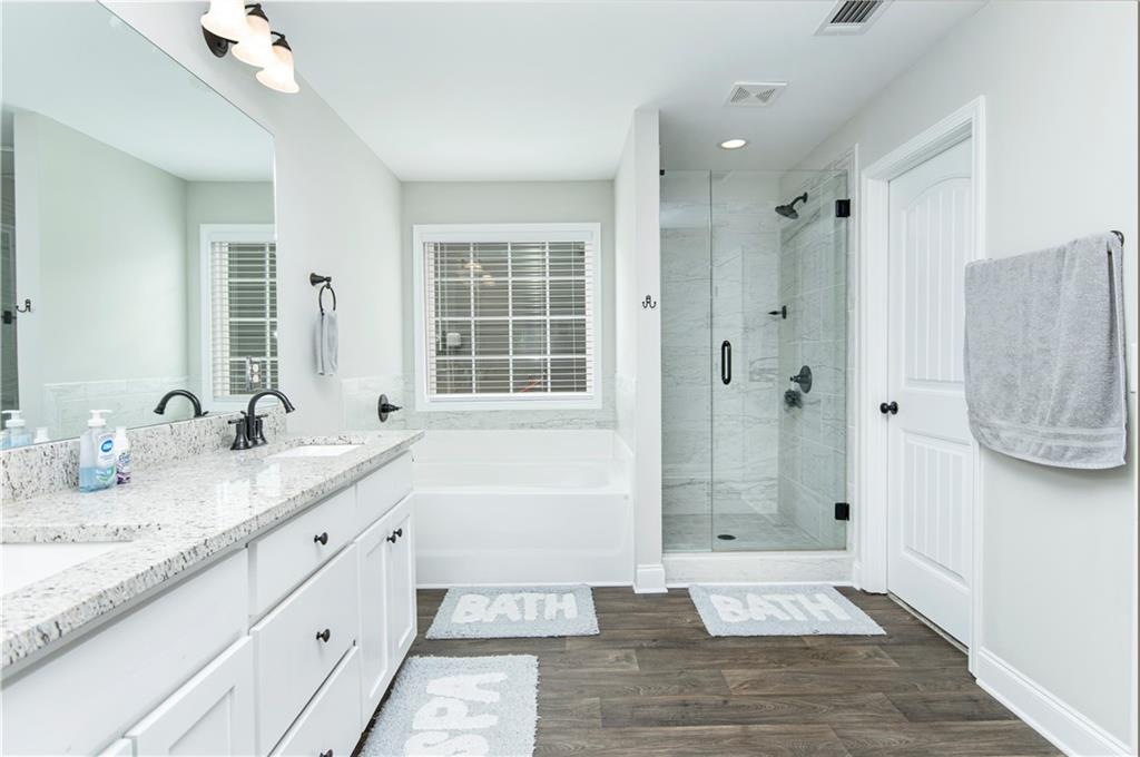 7847766 Property Photo 15