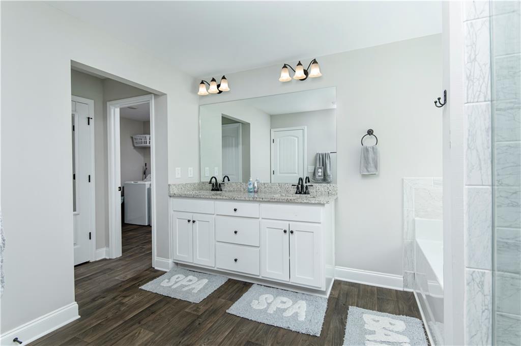 7847766 Property Photo 16
