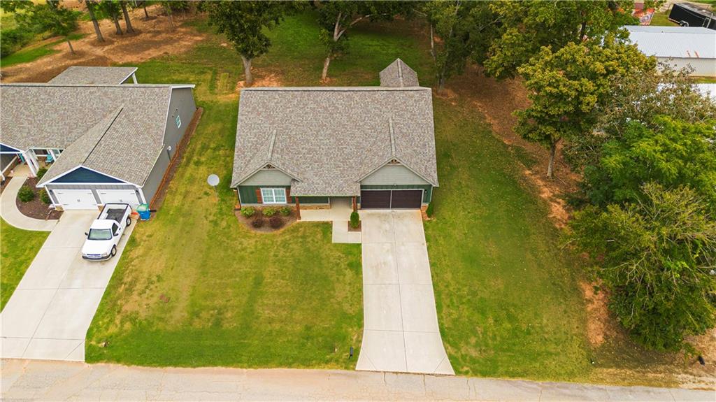 7847766 Property Photo 29