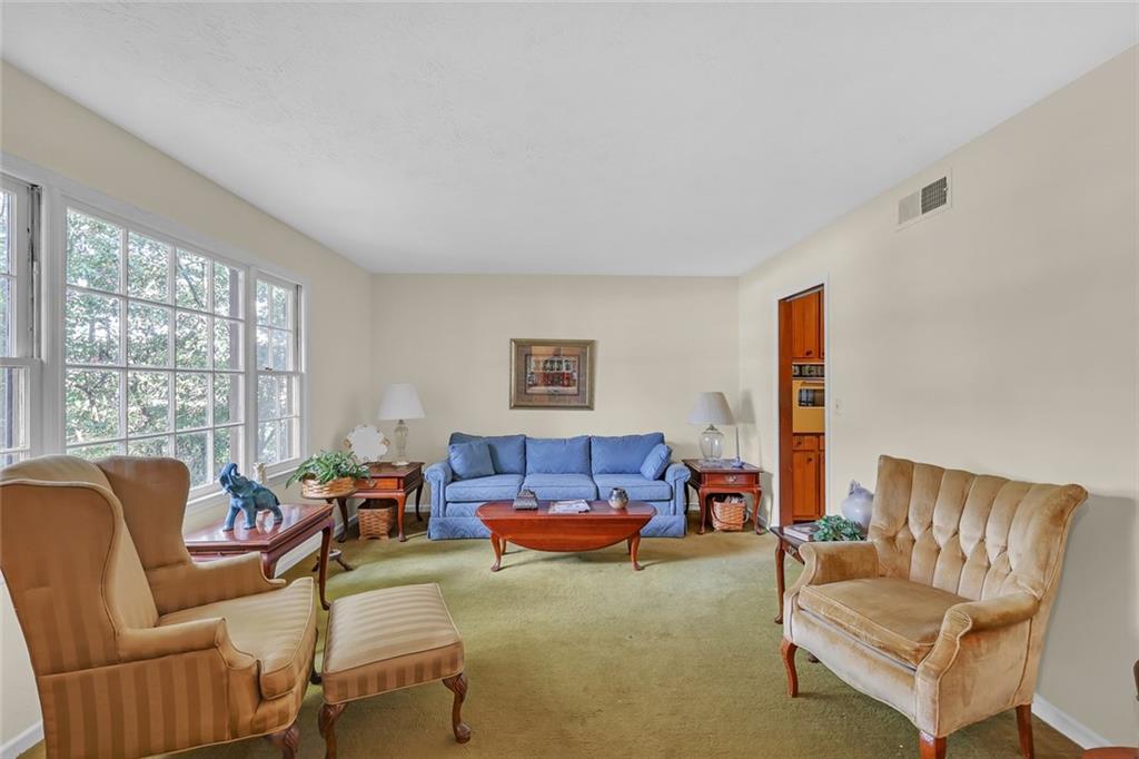 1466 Hewatt Road Property Photo 4