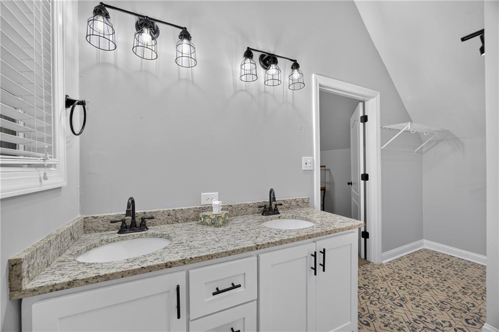 312 Fields Road Property Photo 34