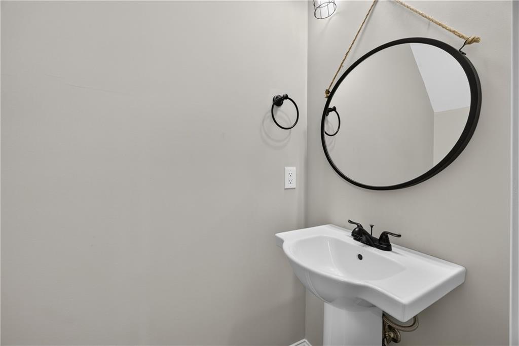 312 Fields Road Property Photo 42