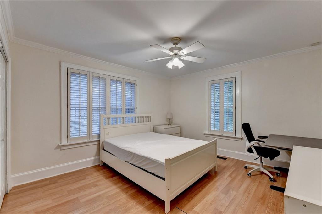 7848014 Property Photo 31