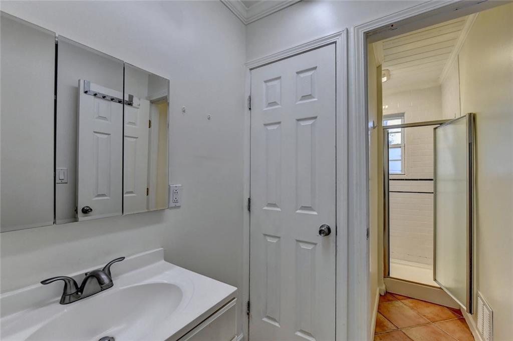 7848014 Property Photo 36