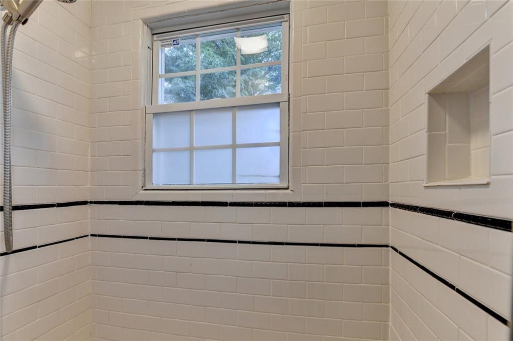 7848014 Property Photo 37