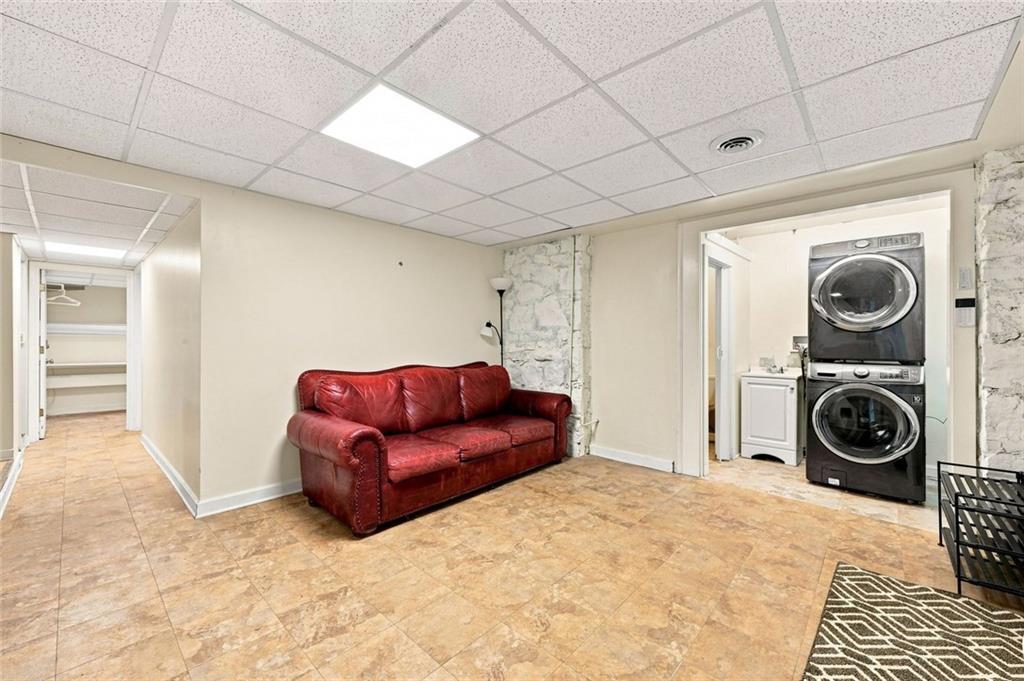 7848014 Property Photo 45