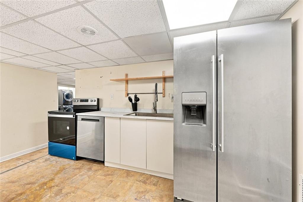 7848014 Property Photo 48
