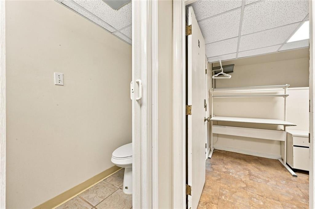 7848014 Property Photo 53
