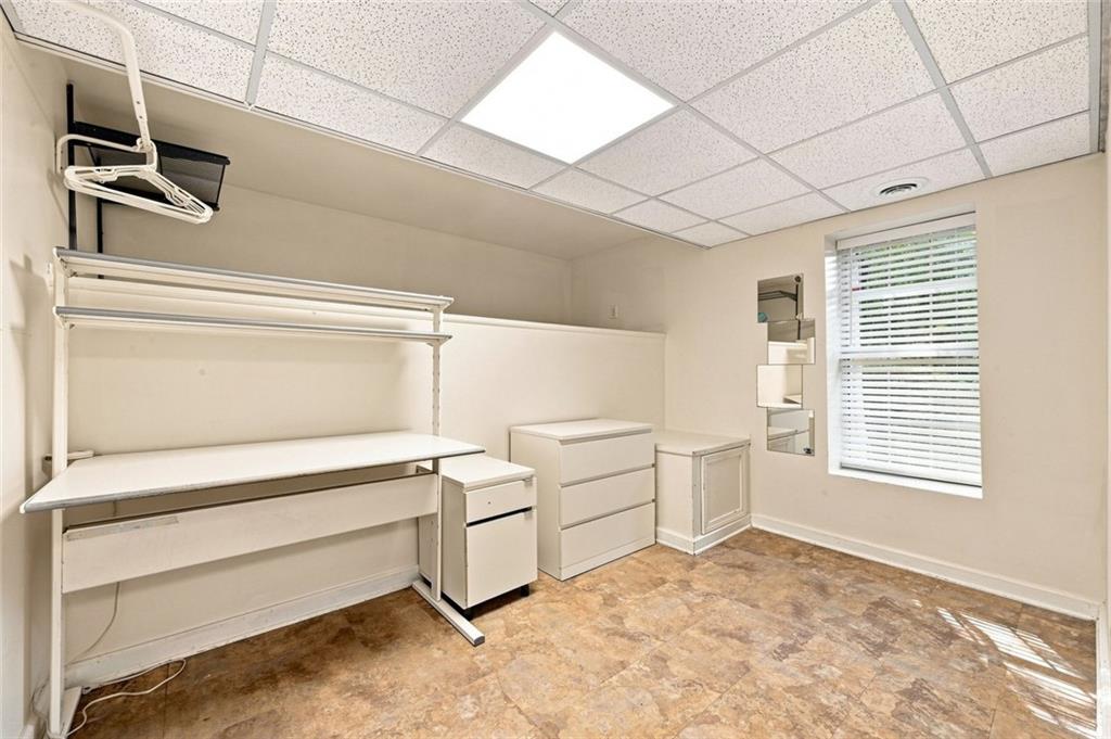 7848014 Property Photo 54
