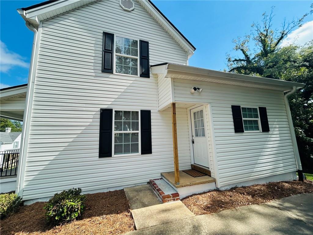 28 Spring Street Property Photo 14