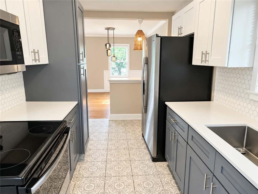 2165 Pinehurst Drive Property Photo 6