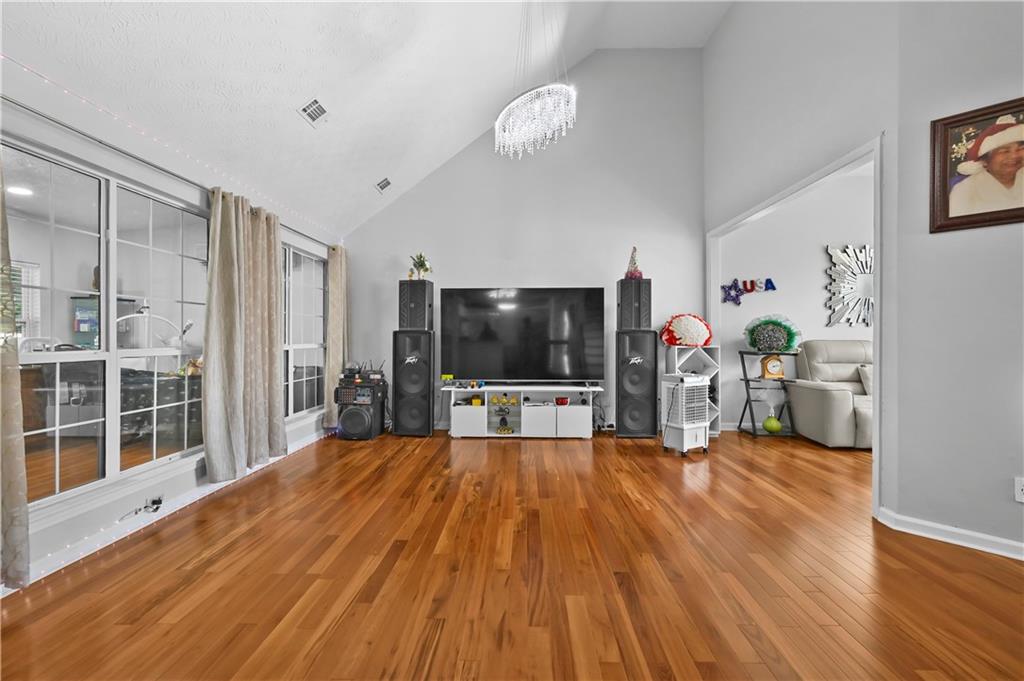 2849 Weston Brook Lane Property Photo 9