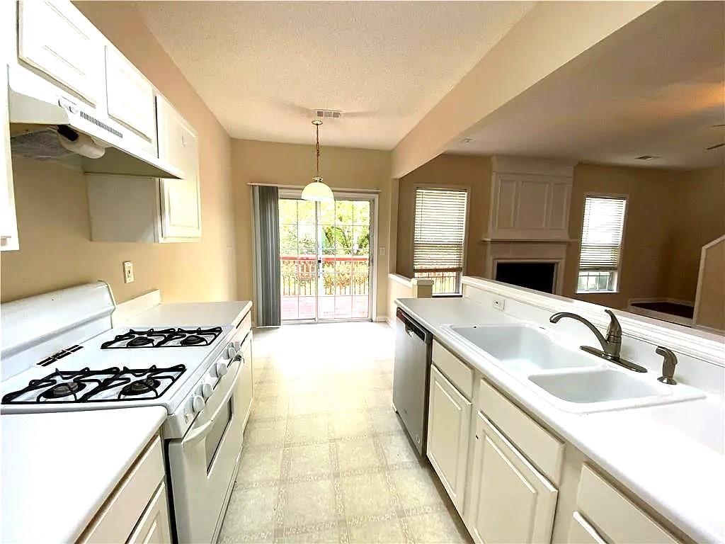 13300 Morris Road Unit 167 Property Photo 12
