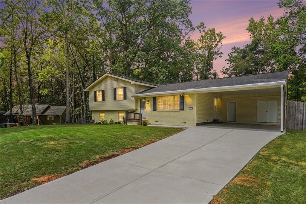 1229 De Leon Court Property Photo 1