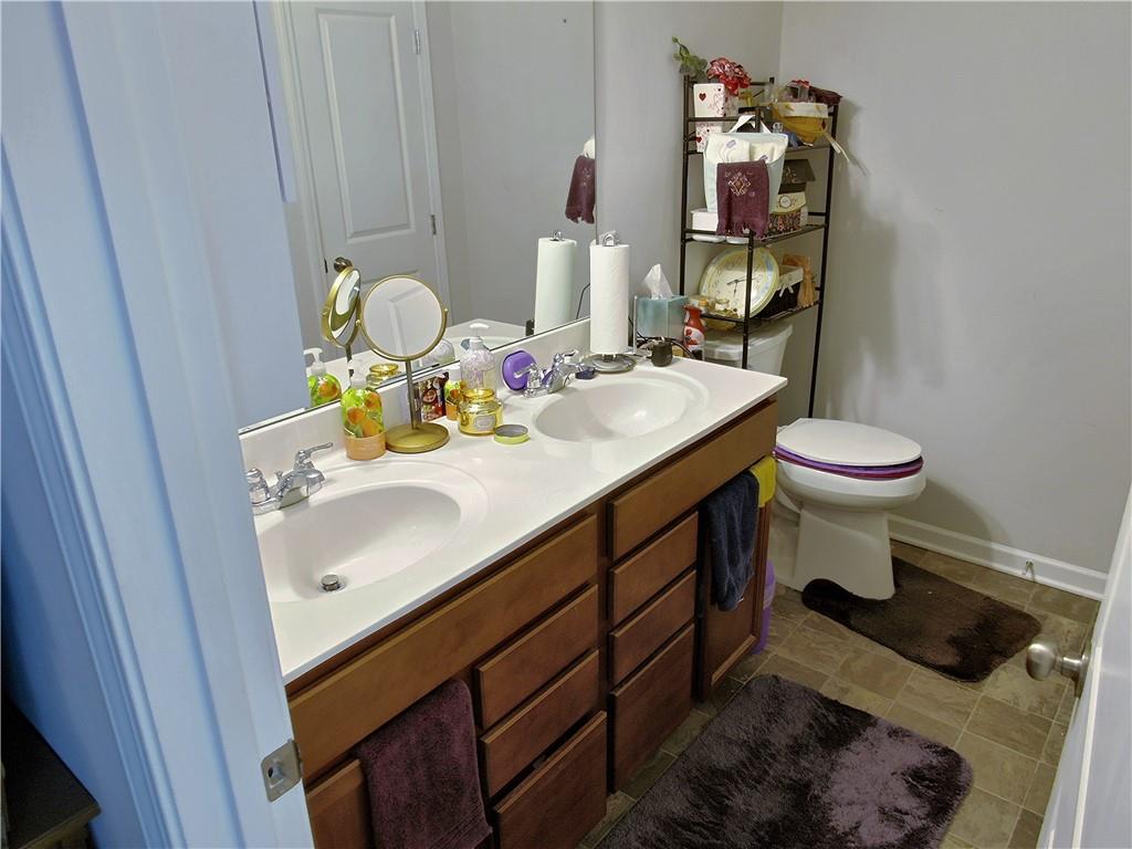129 Park Lane Property Photo 9