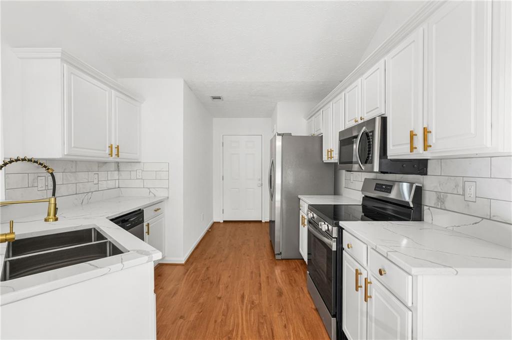 65 Shenandoah Drive Property Photo 1