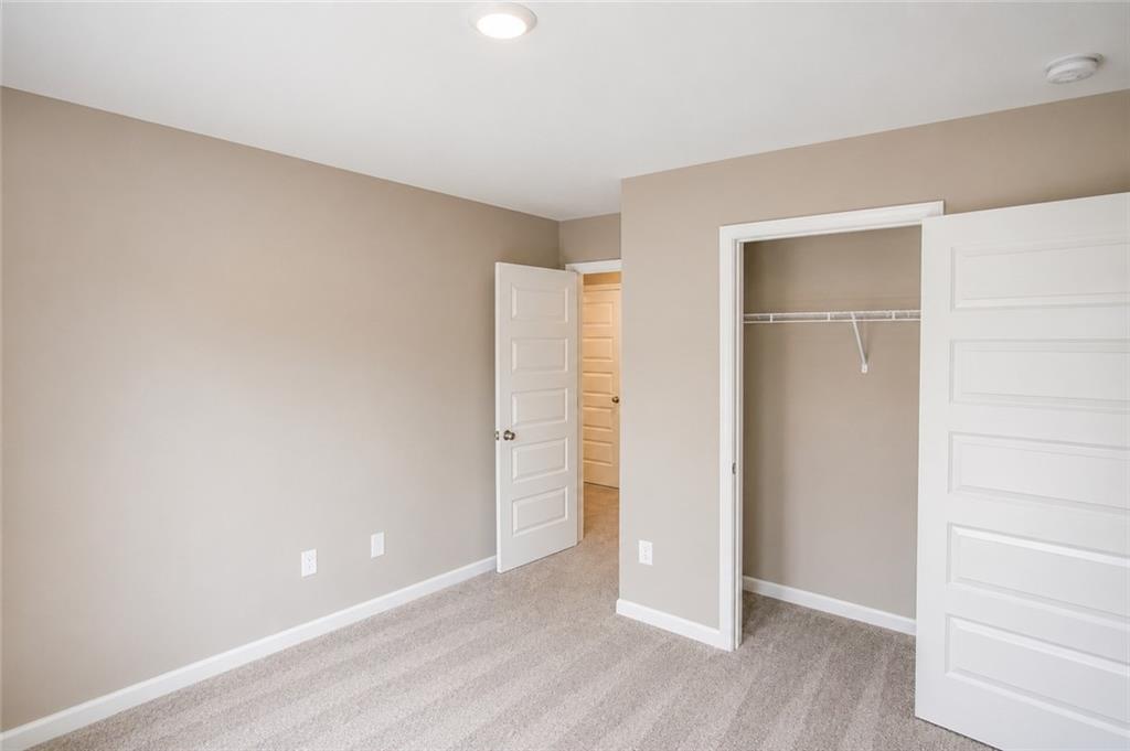 100 Squarewood Lane Property Photo 15