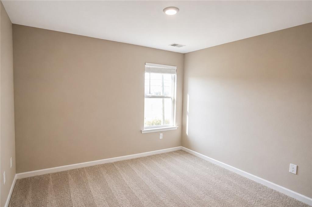 100 Squarewood Lane Property Photo 16