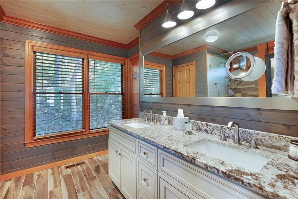 17 Little Hendricks Point Property Photo 26