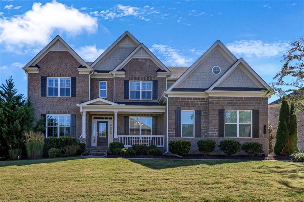 5980 Roxboro Court Property Photo 1