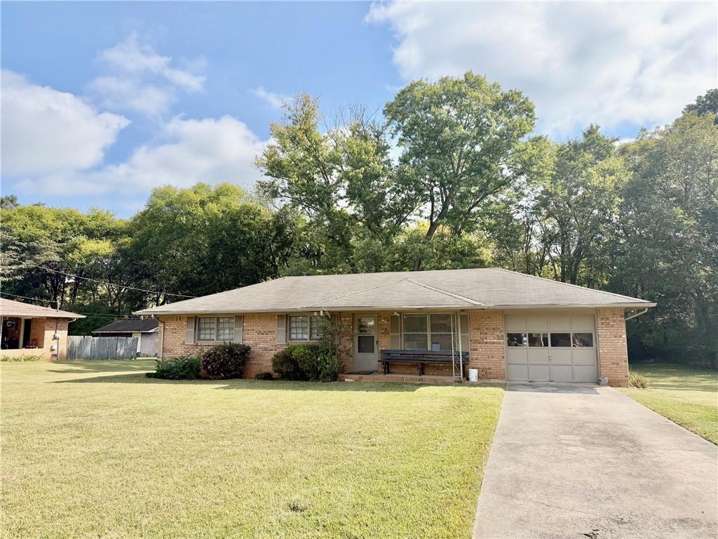 121 Dogwood Drive Property Photo 1