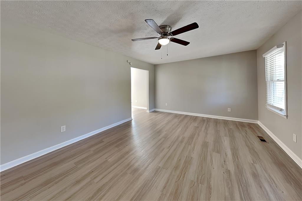 89 Silverthorne Circle Property Photo 2