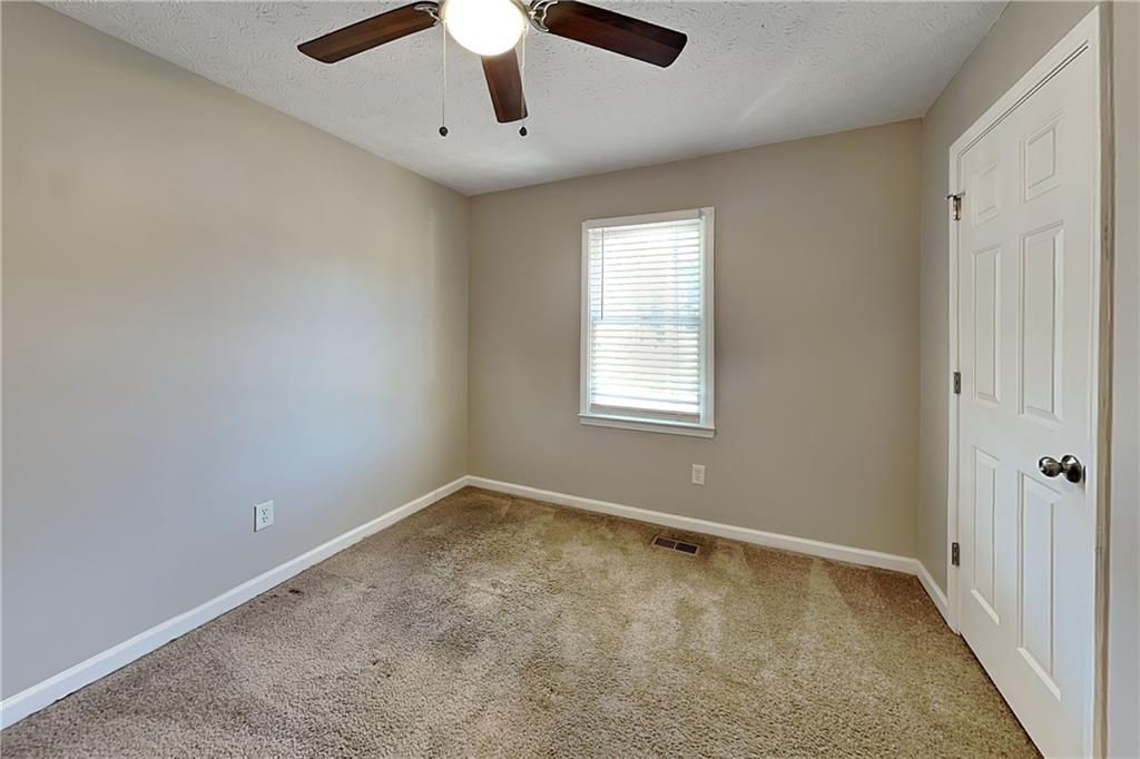 89 Silverthorne Circle Property Photo 13