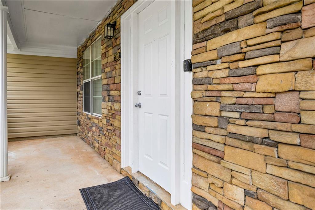 220 Spring Lake Terrace Property Photo 3