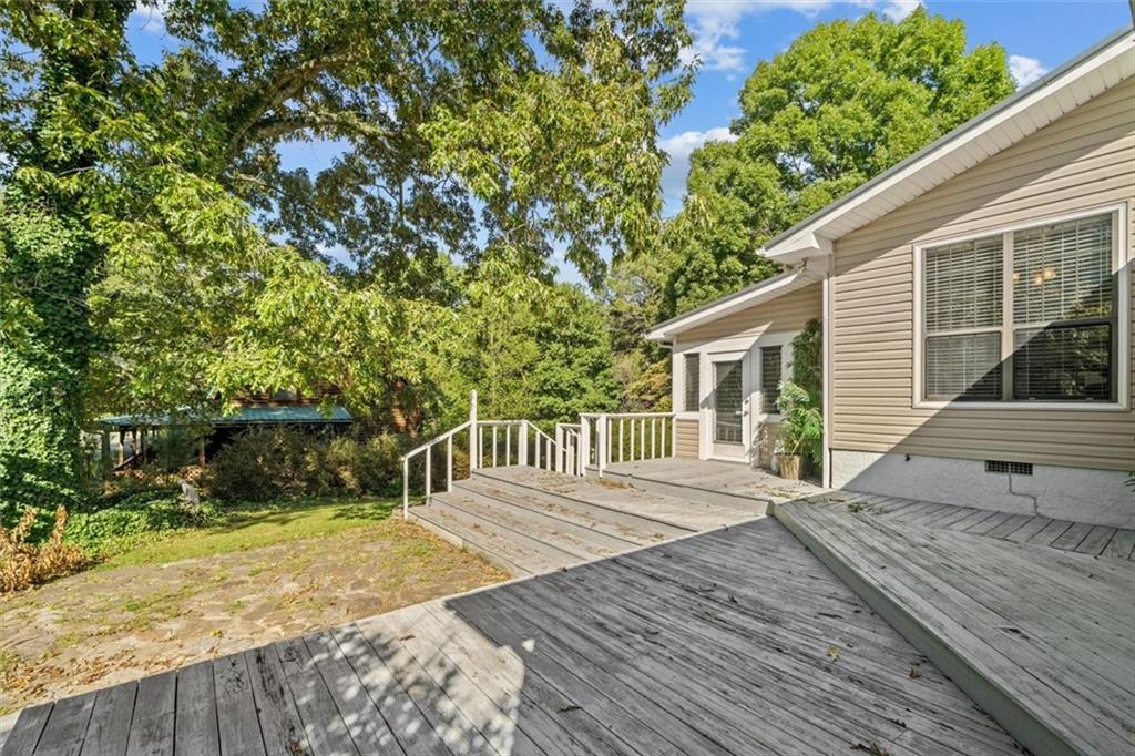 17 Pine Street E Property Photo 30