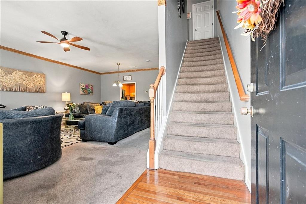 299 Venture Path Property Photo 3